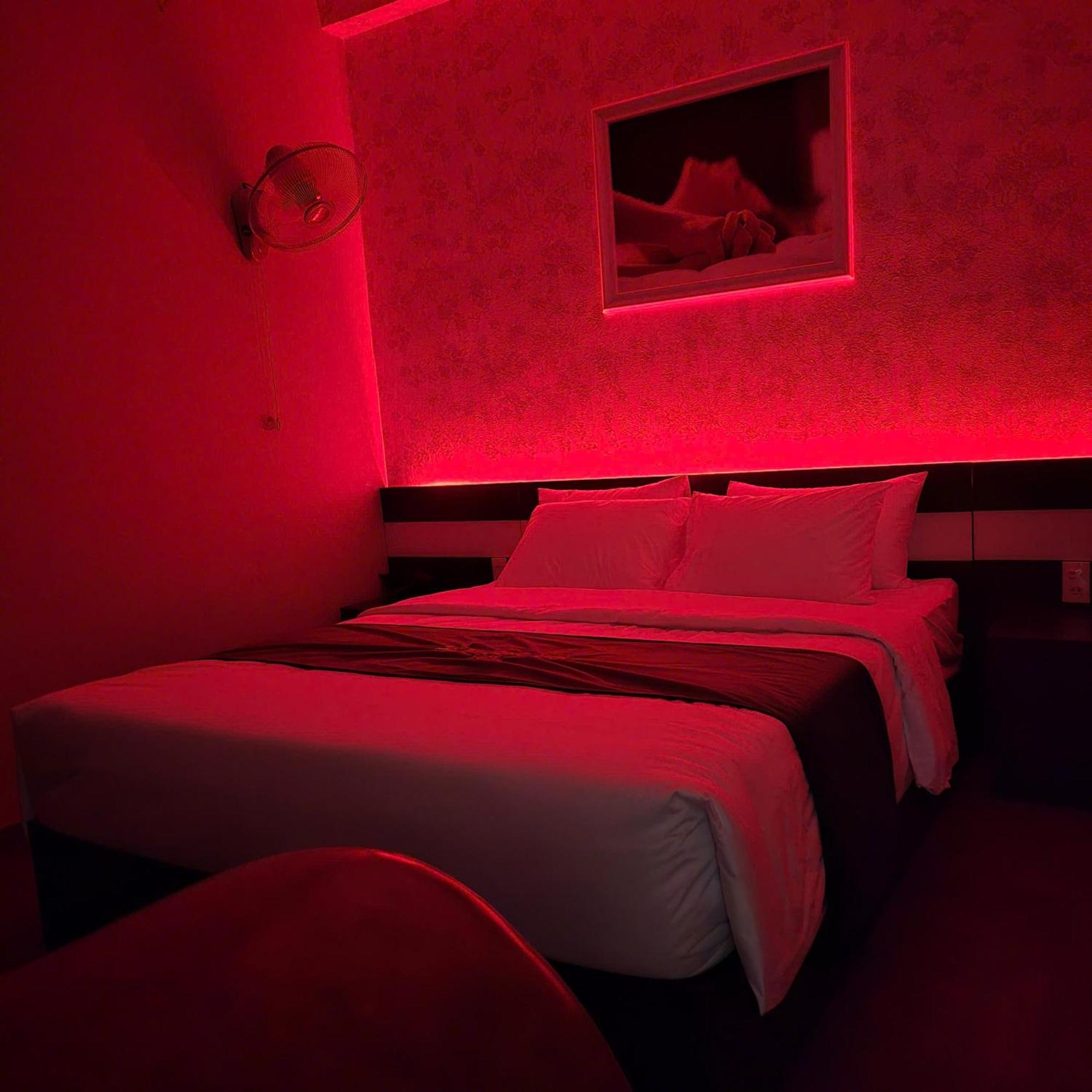 Phuong Anh Hotel Dĩ An Exterior foto